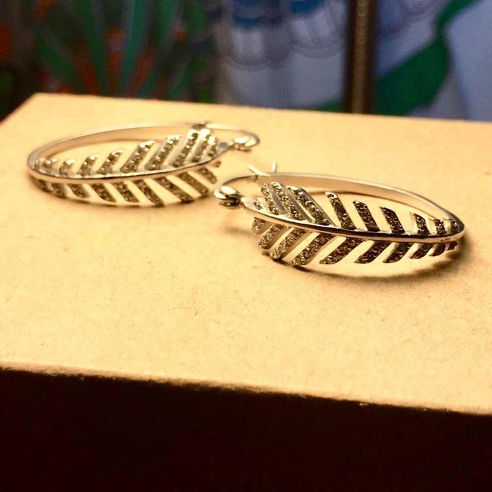 Riccova CZ Leaf Hoop earrings silver rhodium